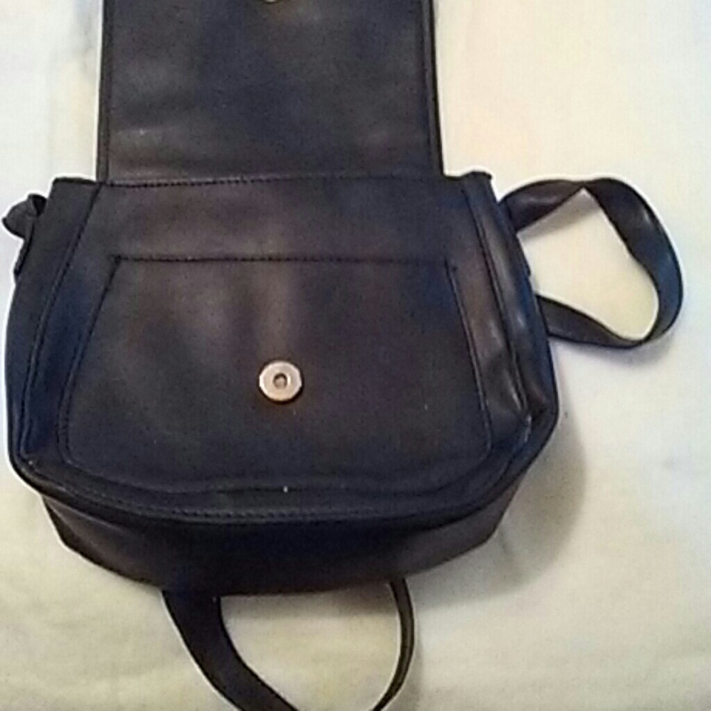 Purse - Picture 2 of 3